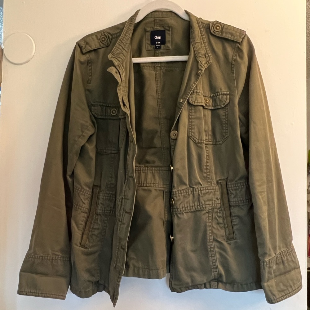 Army Green Gap Jacket (Size L)